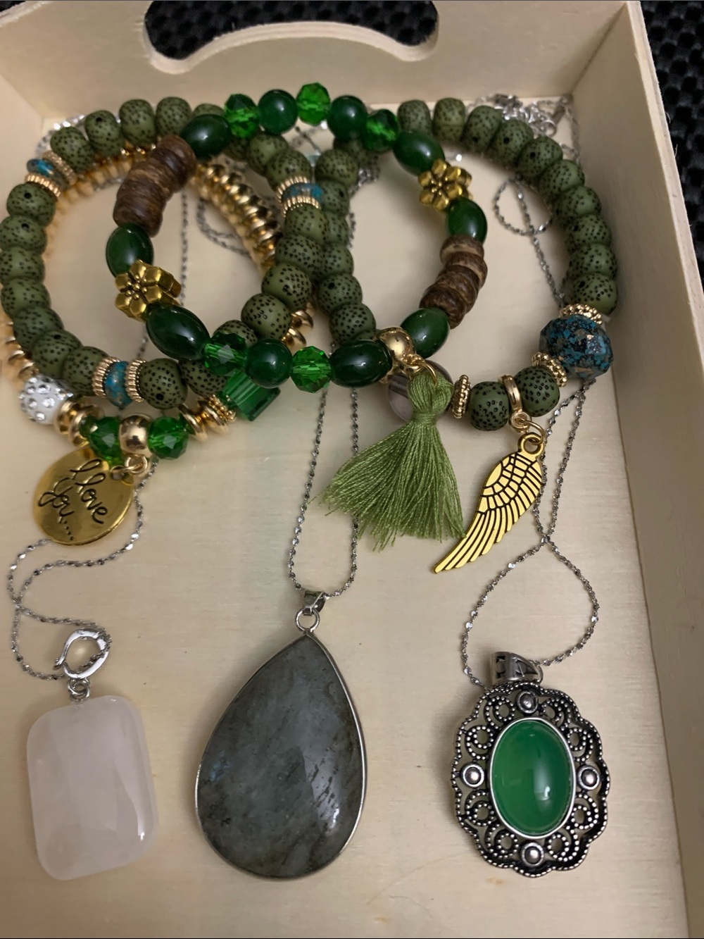 Green Beaded Bracelet Set with THREE CRYSTAL NECKLACES - BRAND NEW! ❇️